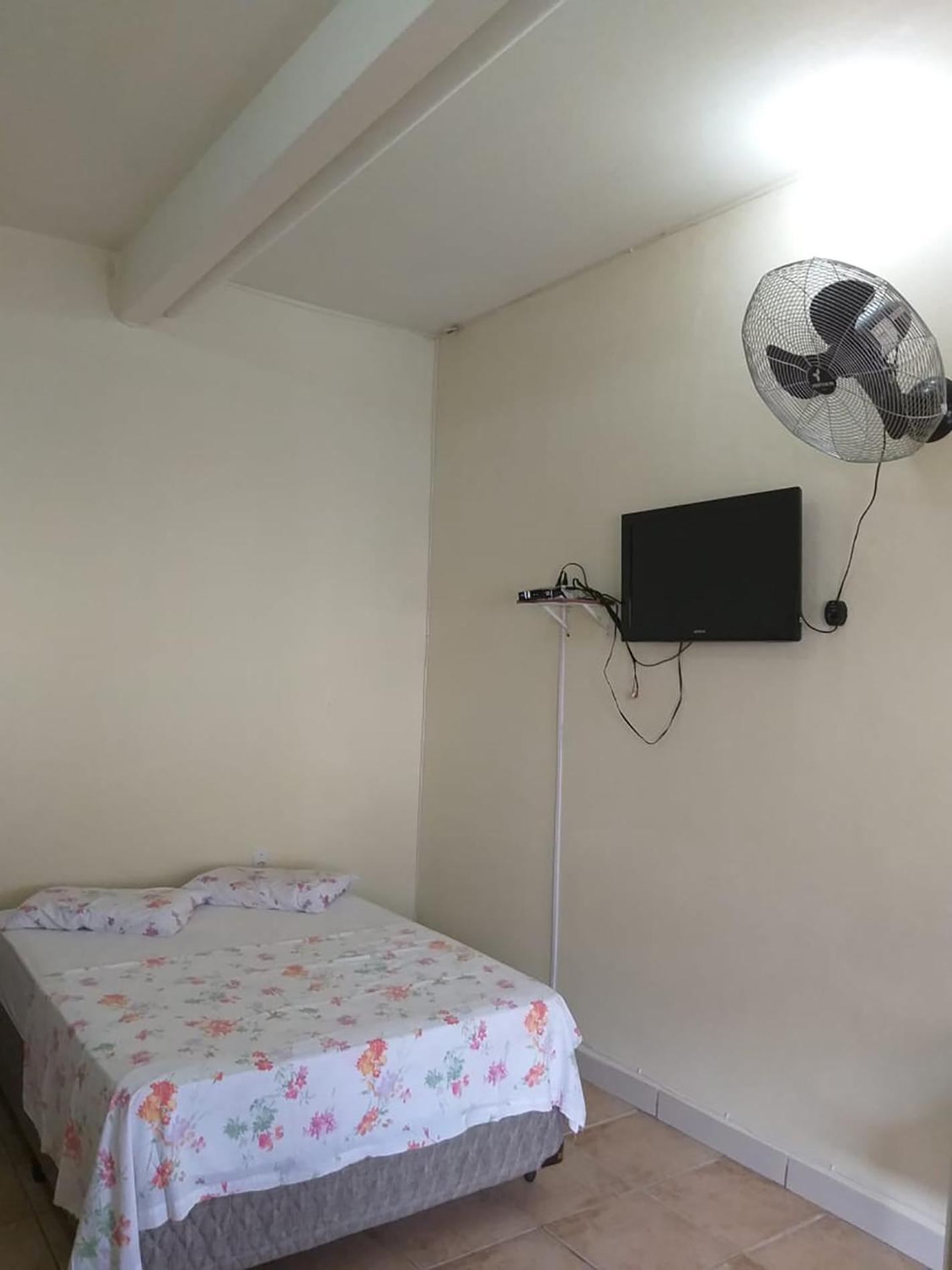Trindade Hospeda - Studios Vila Trindade Номер фото